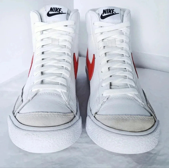 Nike Blazer GS Mid '77 White/Coconut Milk/White/Picante Red 4.5Y (23.5cm) - Picture 2 of 8